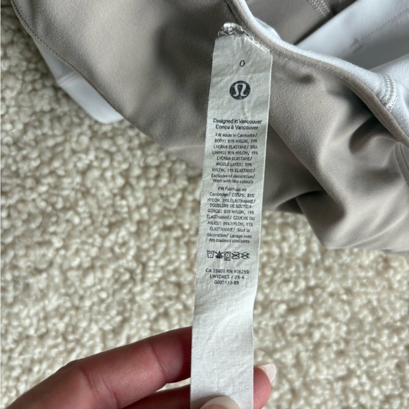 VGUC Lululemon align highneck tank. Size 0. - Picture 3 of 3